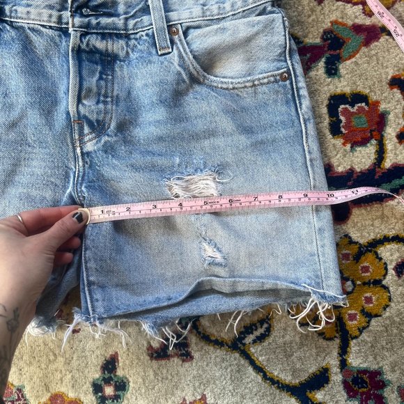 low-rise Levi's 501 Selvedge White Oak distressed denim shorts, W25 - Picture 9 of 12